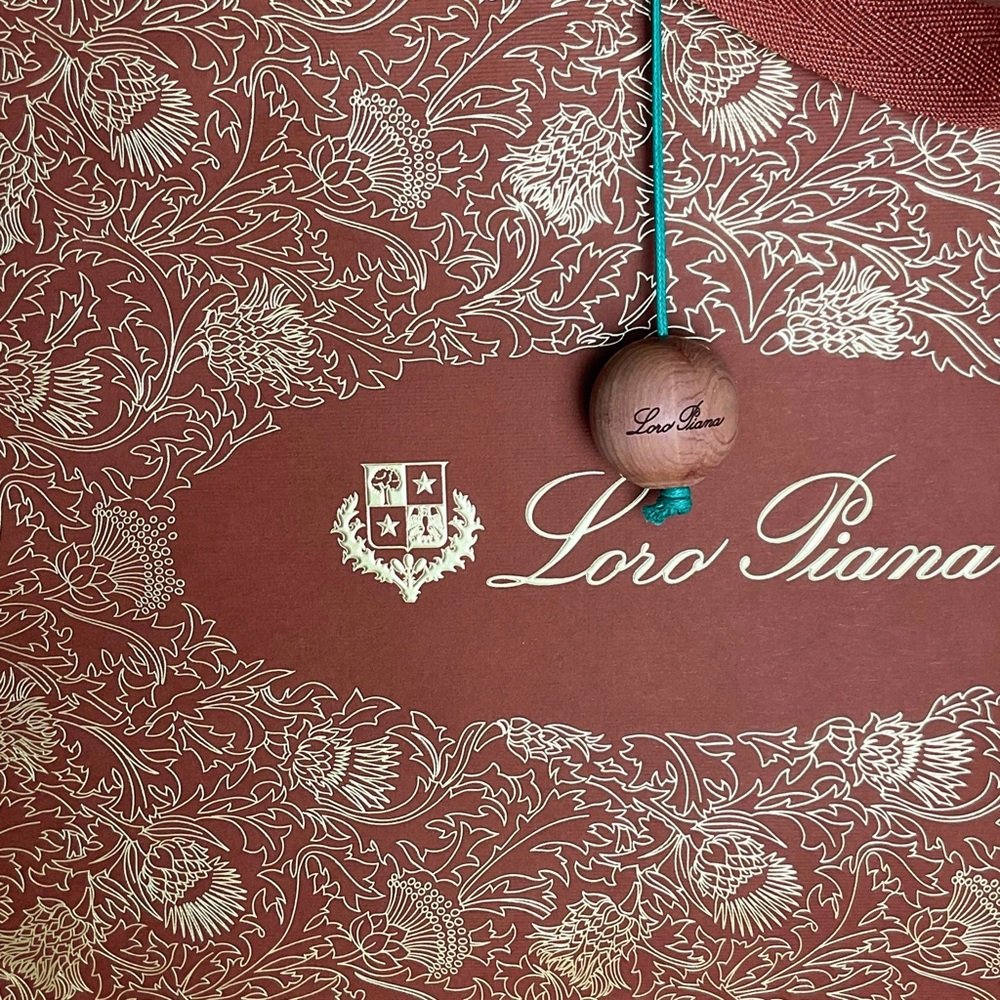 NWT Loro Piana Napier Scarf | Baby Cashmere | White Snow | Original Packaging - Picture 13 of 16